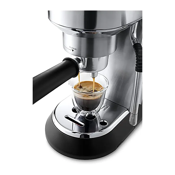 De'Longhi EC885M Dedica Arte Espresso Machine